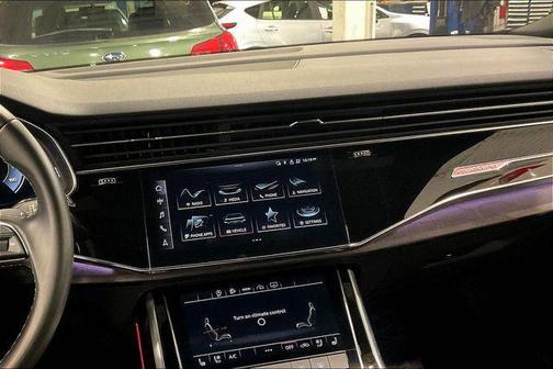 2022 Audi Q8 55 Premium Plus