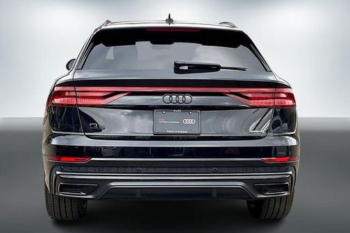2022 Audi Q8 55 Premium Plus
