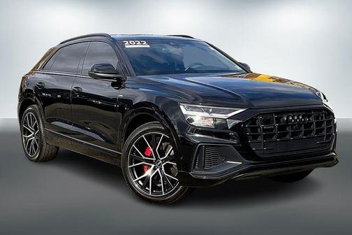2022 Audi Q8 55 Premium Plus