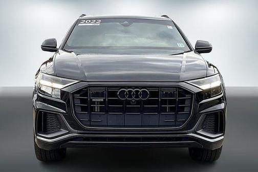 2022 Audi Q8 55 Premium Plus