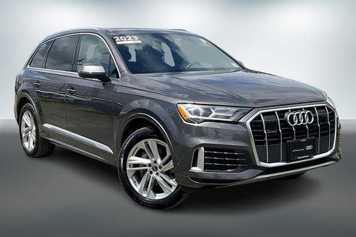 2023 Audi Q7 45 Premium