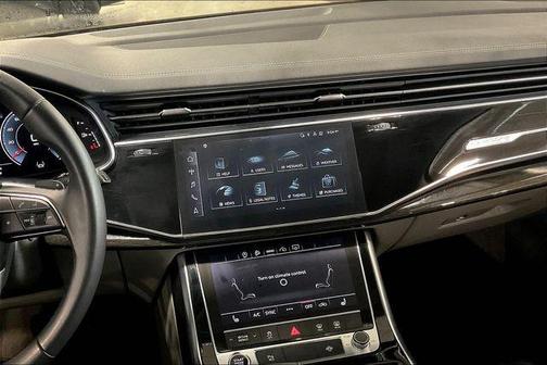 2023 Audi Q7 45 Premium
