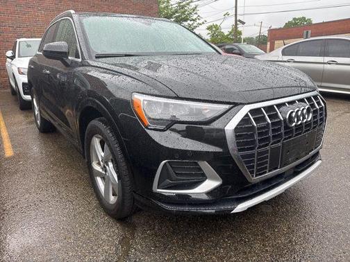 2021 Audi Q3 40 Premium