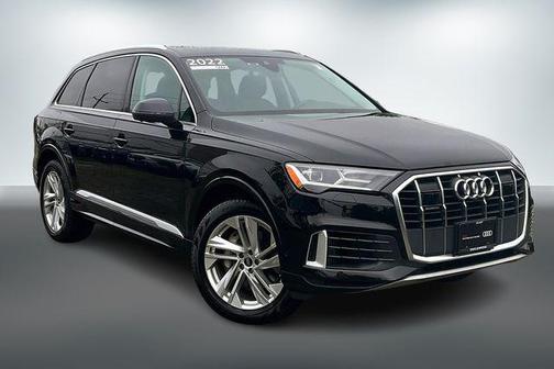 2022 Audi Q7 55 Premium Plus