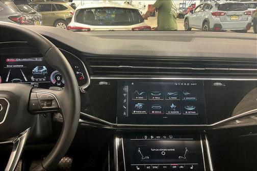 2022 Audi Q7 55 Premium Plus