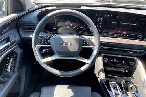Tambora Gray Metallic 2025 Audi Q5 Premium Plus TFSI quattro S tronic