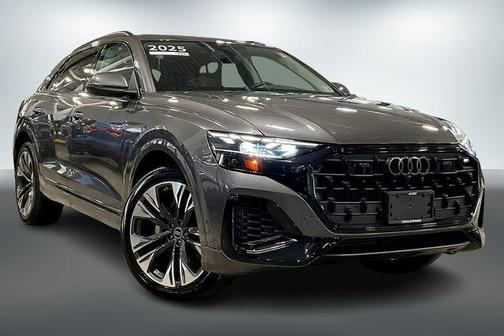 2025 Audi Q8 55 Premium