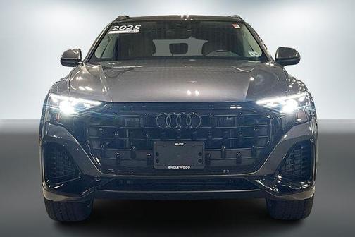 2025 Audi Q8 55 Premium