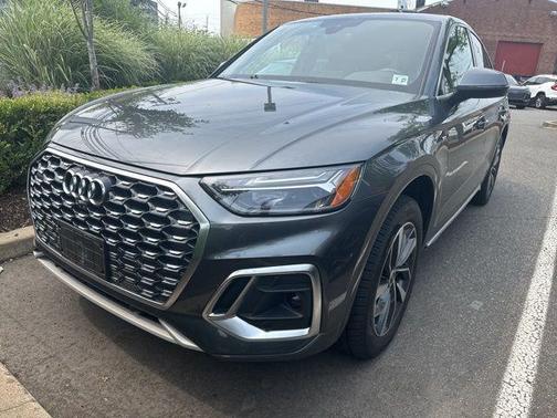 2022 Audi Q5 45 S line Premium Plus