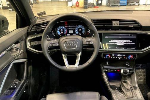 2024 Audi Q3 45 S line Premium Plus