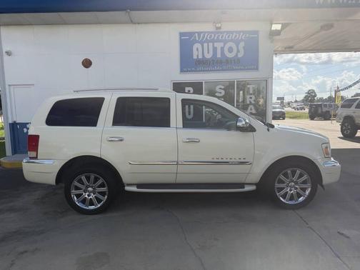 Champagne 2008 Chrysler Aspen Limited