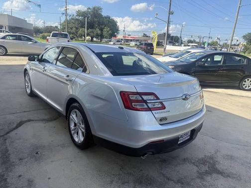 Ingot Silver Metallic 2015 Ford Taurus SEL