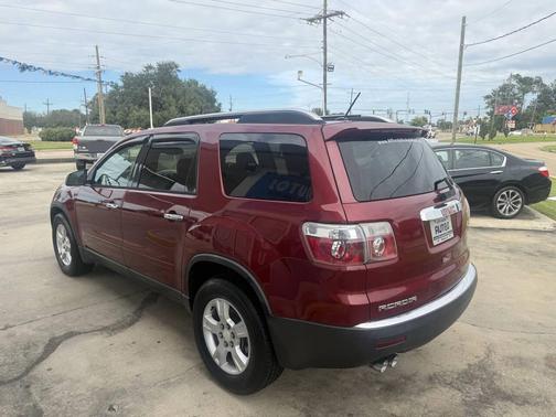 Maroon 2009 GMC Acadia SLE-1