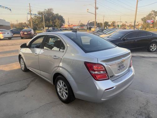 2018 Chevrolet Sonic LT