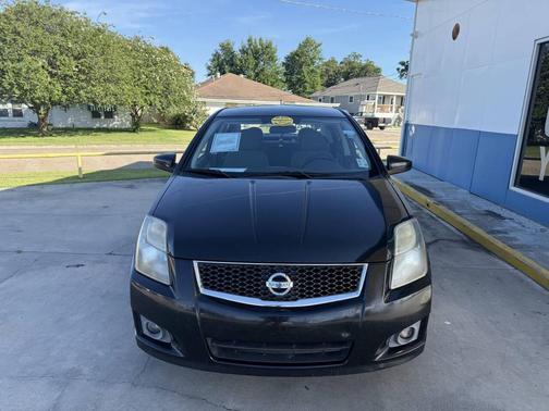 Super Black 2010 Nissan Sentra 2.0 SR