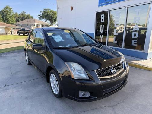 Super Black 2010 Nissan Sentra 2.0 SR