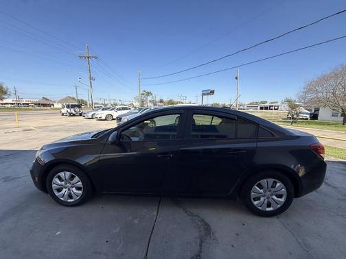 Black Granite Metallic 2016 Chevrolet Cruze Limited LS