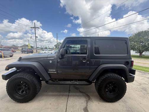 Granite Crystal Metallic Clearcoat 2017 Jeep Wrangler Sport