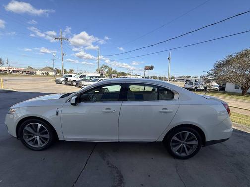 2009 Lincoln MKS Base