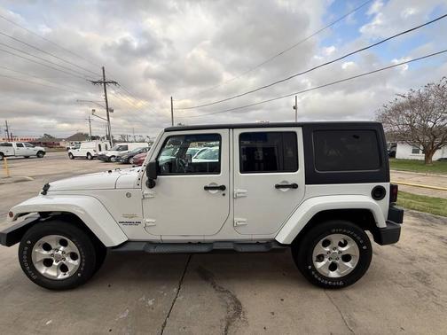 2013 Jeep Wrangler Unlimited Sahara