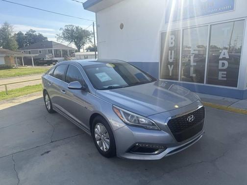 2016 Hyundai SONATA Hybrid SE