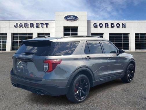 Gray Metallic 2022 Ford Explorer ST