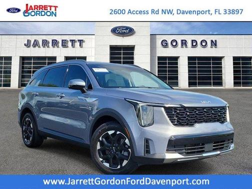 Everlasting Silver 2025 Kia Sorento S