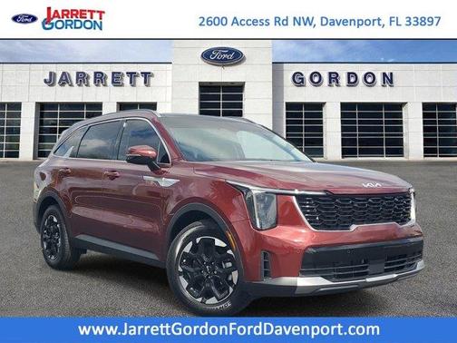 Red 2025 Kia Sorento S