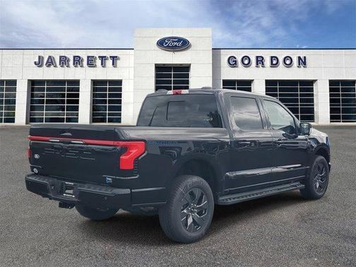 2025 Ford F-150 Lightning LARIAT