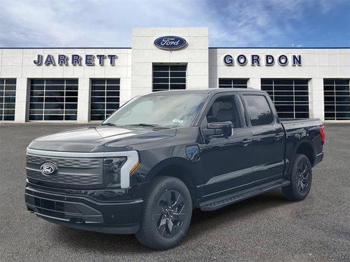 2025 Ford F-150 Lightning LARIAT