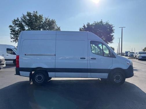 2023 Mercedes-Benz Sprinter 2500 144 WB