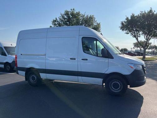 2023 Mercedes-Benz Sprinter 2500 144 WB