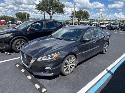 2020 Nissan Altima 2.0 Platinum