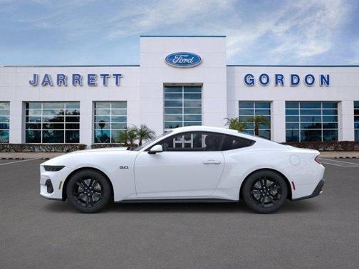 Oxford White 2026 Ford Mustang GT