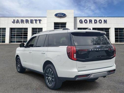 Oxford White 2025 Ford Expedition Platinum
