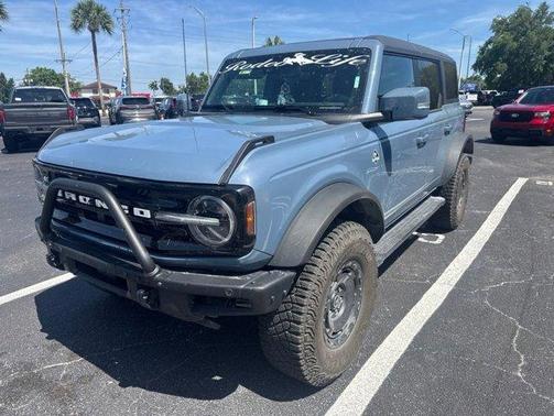 Azure Gray Metallic 2024 Ford Bronco Outer Banks