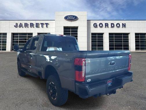 2025 Ford F-350 Lariat Super Duty