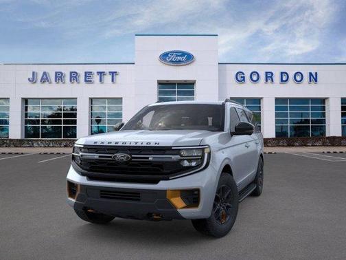 Glacier Gray Metallic 2026 Ford Expedition Tremor