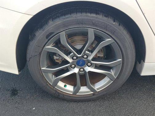 2020 Ford Fusion SEL