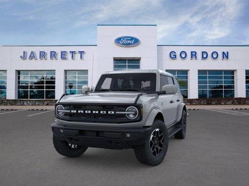 Avalanche Gray 2026 Ford Bronco Outer Banks