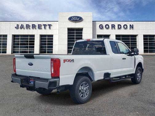 2025 Ford F-350 XLT