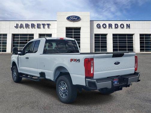 2025 Ford F-350 XLT