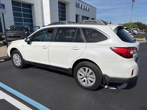 2017 Subaru Outback 2.5i Premium