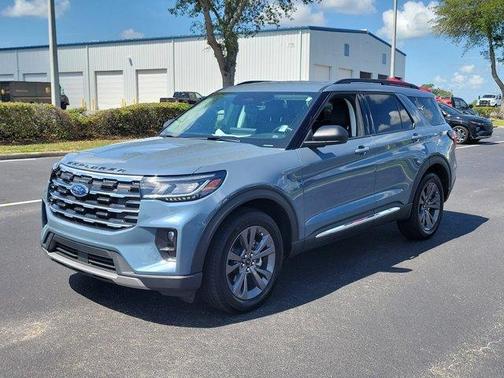 Vapor Blue Metallic 2025 Ford Explorer Active