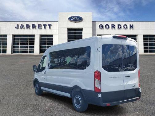 2025 Ford Transit-350 XL