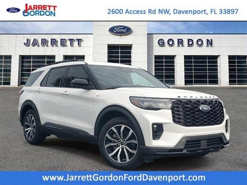 2025 Ford Explorer ST-Line