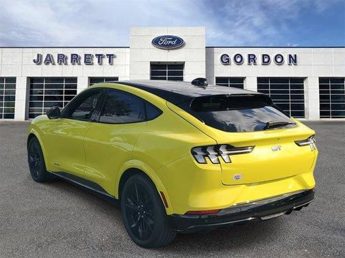 2025 Ford Mustang Mach-E GT