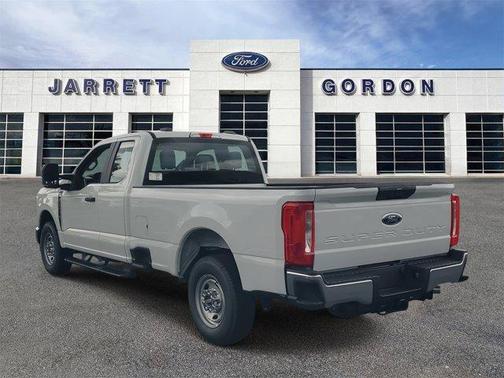 2025 Ford F-250 XL