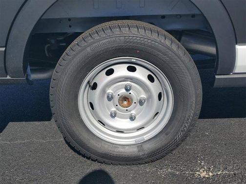 2025 Ford Transit-250 148 WB Medium Roof Cargo