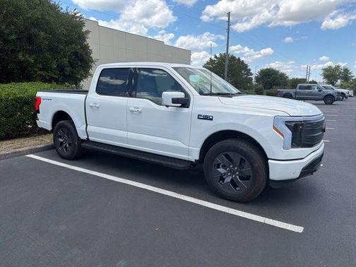 White Metallic 2024 Ford F-150 Lightning LARIAT
